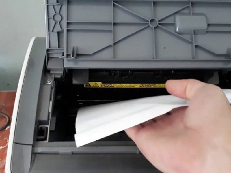 Nguyên nhân dẫn đến lỗi máy in kéo giấy liên tục